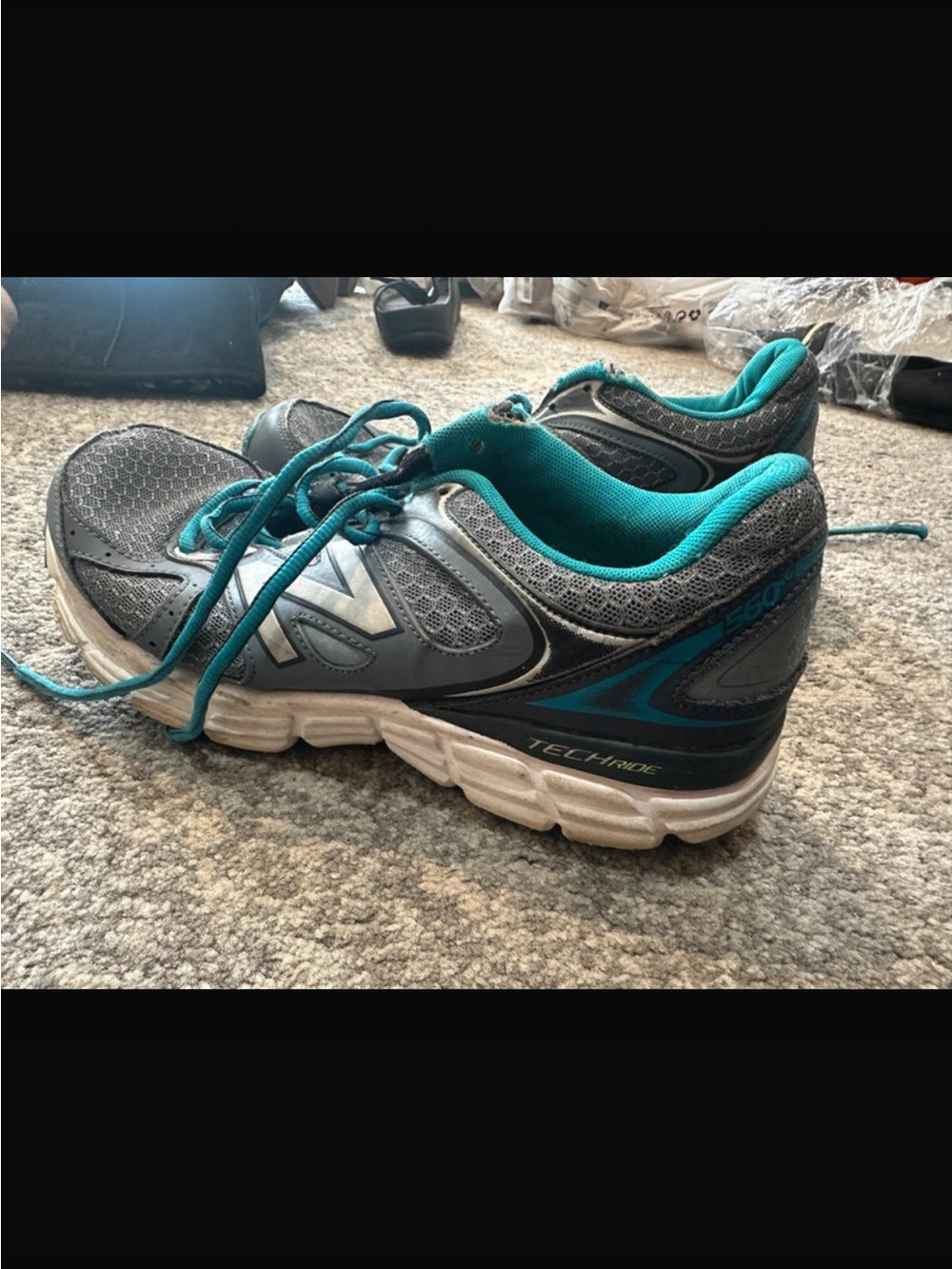 New Balance Women’s Gray and Teal Athletic Sneakers - Picture 2 of 6